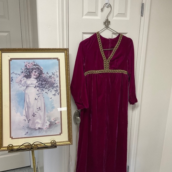 70’s Velvet Gown - Picture 1 of 5